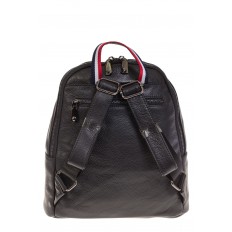 На фото 3 - Кожаный рюкзак черного цвета для женщин 7112