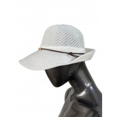 На фото 1 - Летняя женская шляпа, цвет белый