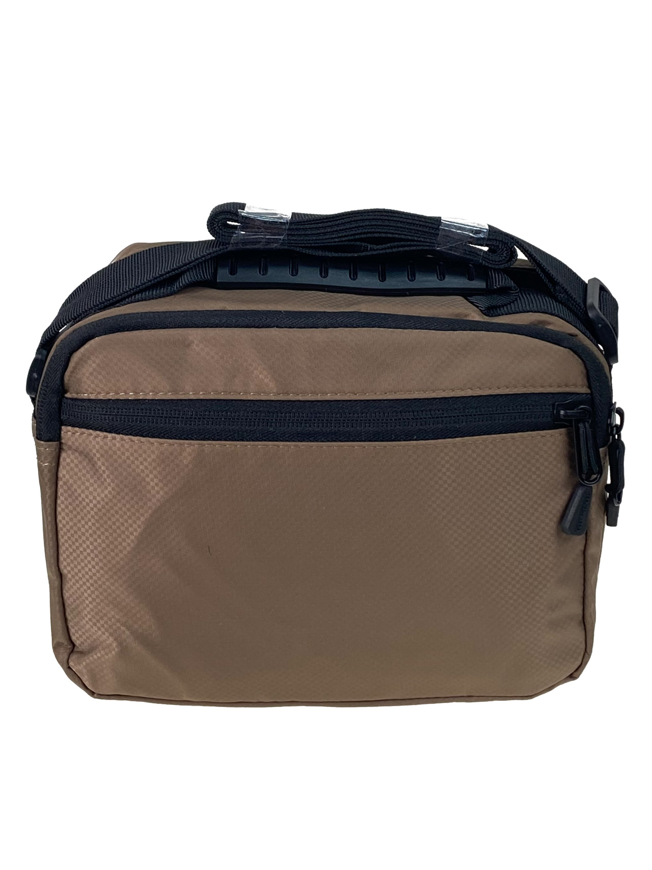 На фото 2 - Мужская сумка из водонепромокаемой ткани, цвет коричневый