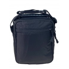 На фото 2 - Мужская сумка из водонепромокаемой ткани, цвет черный