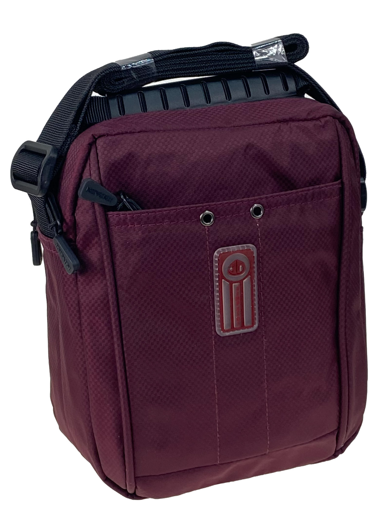 На фото 1 - Мужская сумка из водонепромокаемой ткани, цвет бордовый