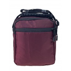 На фото 2 - Мужская сумка из водонепромокаемой ткани, цвет бордовый