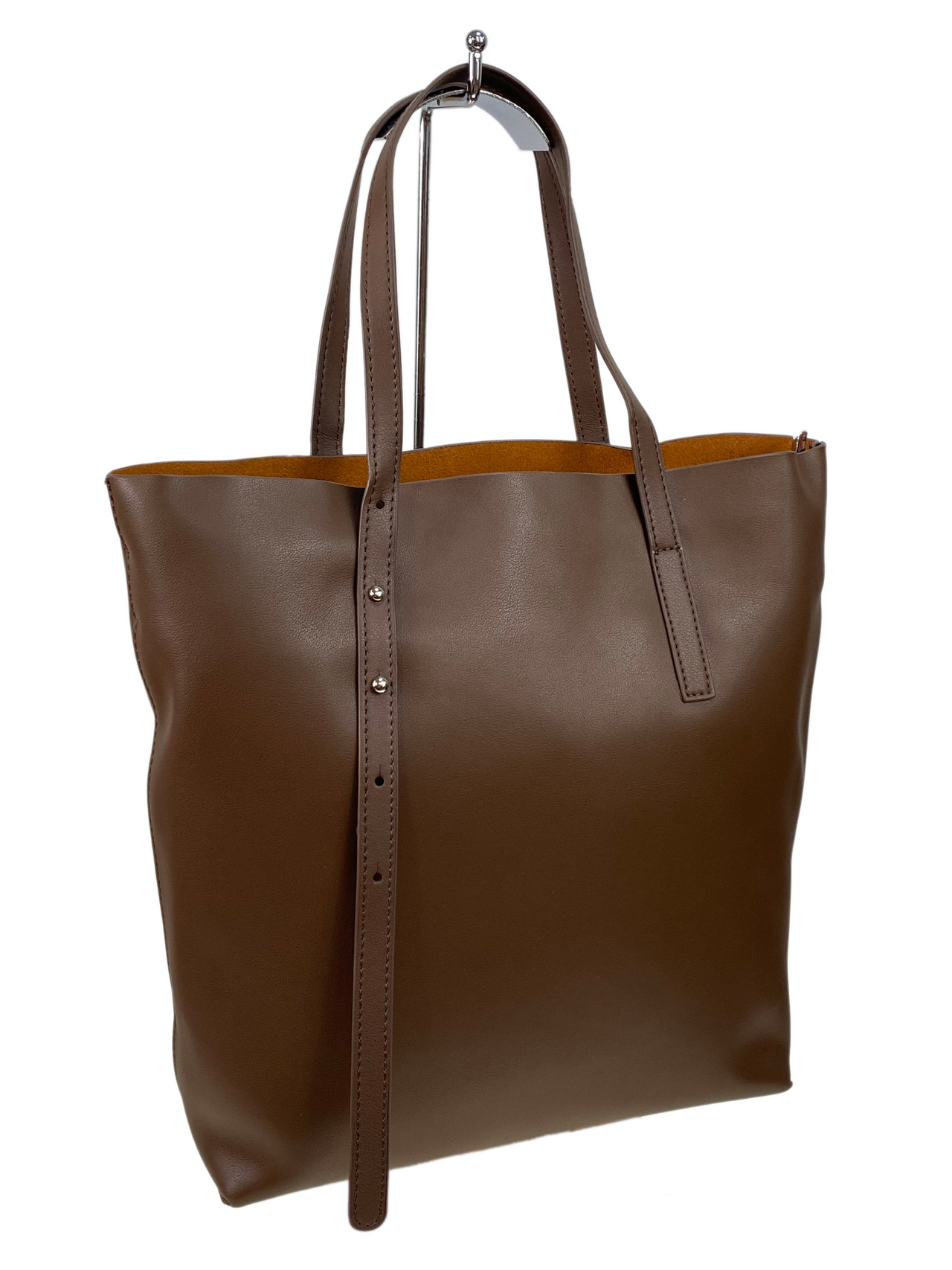 На фото 1 - Женская сумка из натуральной кожи, цвет шоколад
