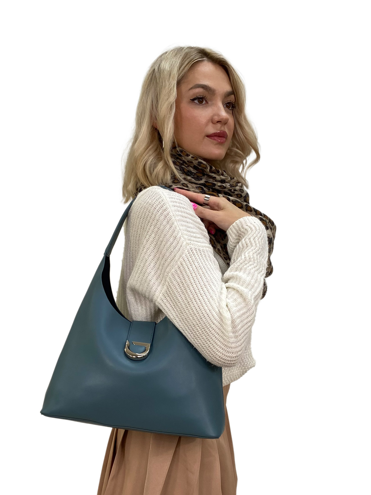 На фото 3 - Женская сумка шоппер из натуральной кожи, цвет голубой