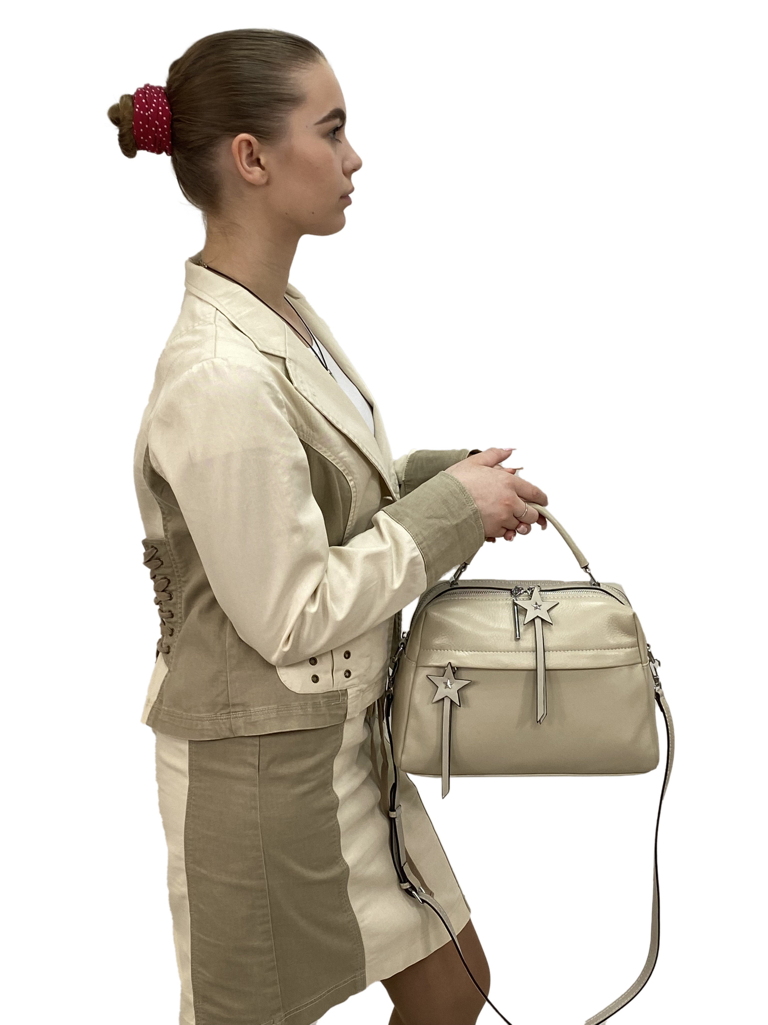 На фото 2 - Женская сумка  из натуральной кожи, цвет  светло бежевый