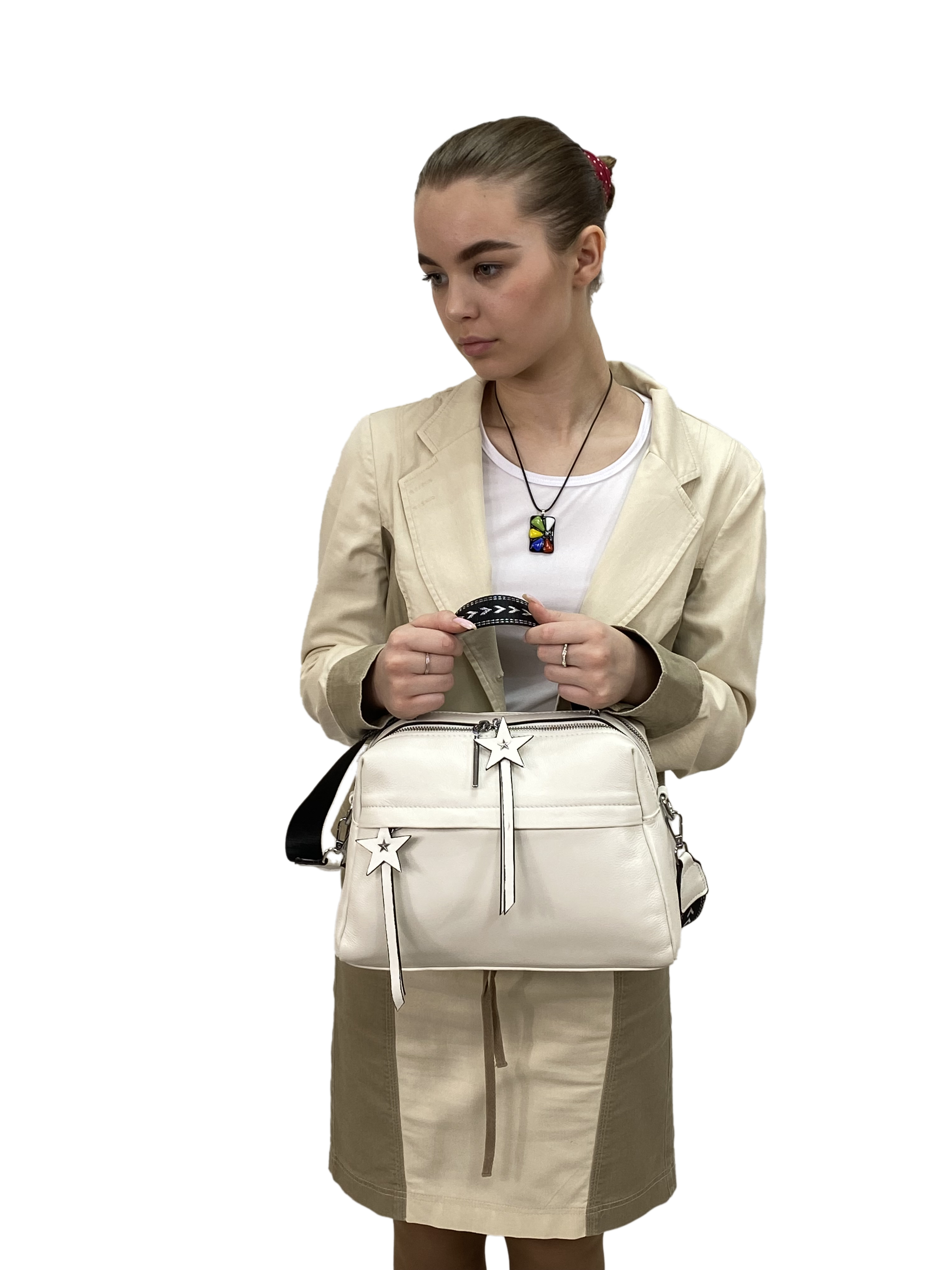 На фото 2 - Женская сумка  из натуральной кожи, цвет  белый