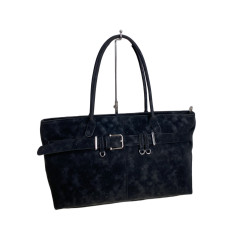 На фото 2 - Женская сумка из искусственной кожи, цвет черный На фото 2 - Женская сумка из искусственной кожи, цвет черный