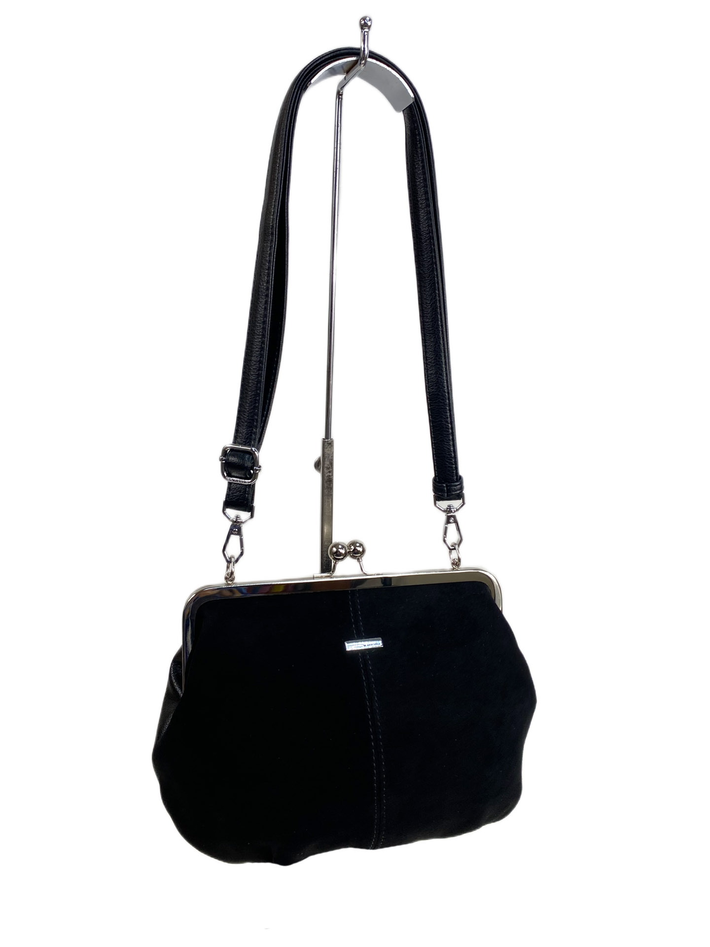 На фото 1 - Женская сумка из искусственной кожи и замши, цвет черный