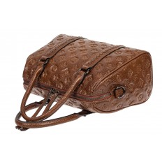 На фото 4 - Кожаная женская сумка с тиснёным принтом, цвет коричневый
