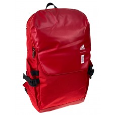На фото 1 - Универсальный рюкзак из водоотталкивающей ткани, цвет красный