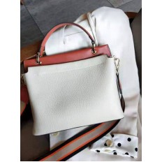 На фото 3 - Женская кожаная сумка-портфель, цвет молочный с кирпичным