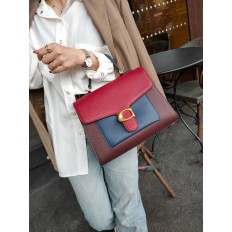 На фото 2 - Женская сумка-портфель из фактурной натуральной кожи, цвет бордовый с красным и синим