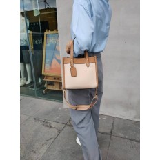 На фото 3 - Женская сумка кросс-боди из натуральной кожи, цвет молочный+бежевый