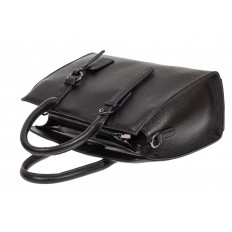 На фото 4 - Женская сумка из натуральной кожи с подвеской, чёрная