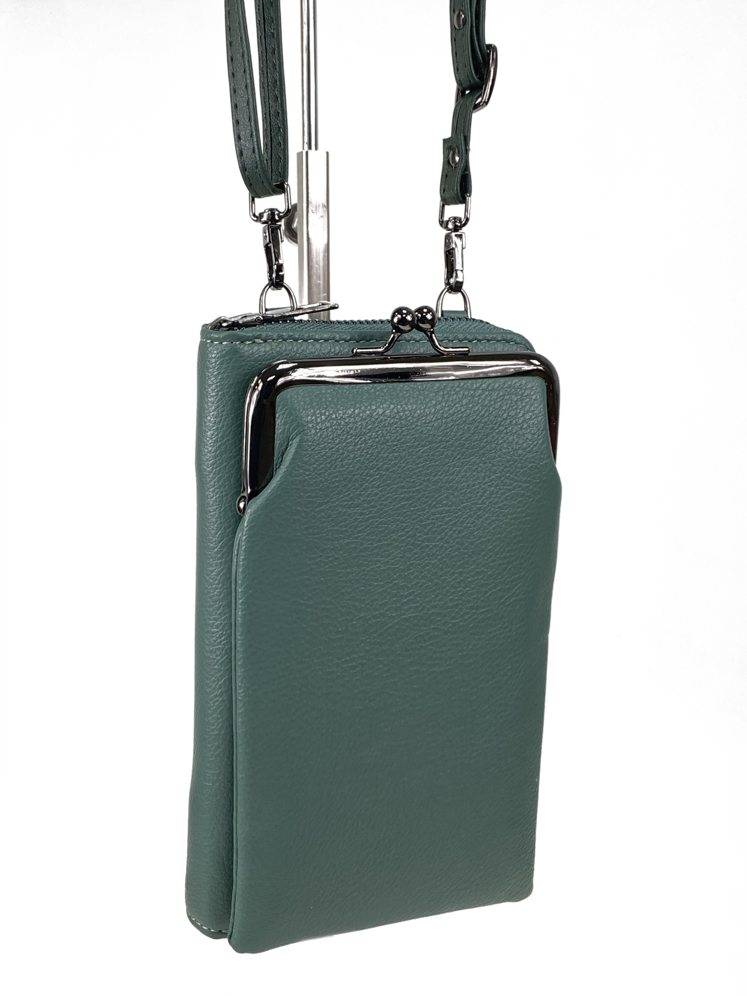На фото 3 - Женская сумка-портмоне на плечо, цвет зеленый