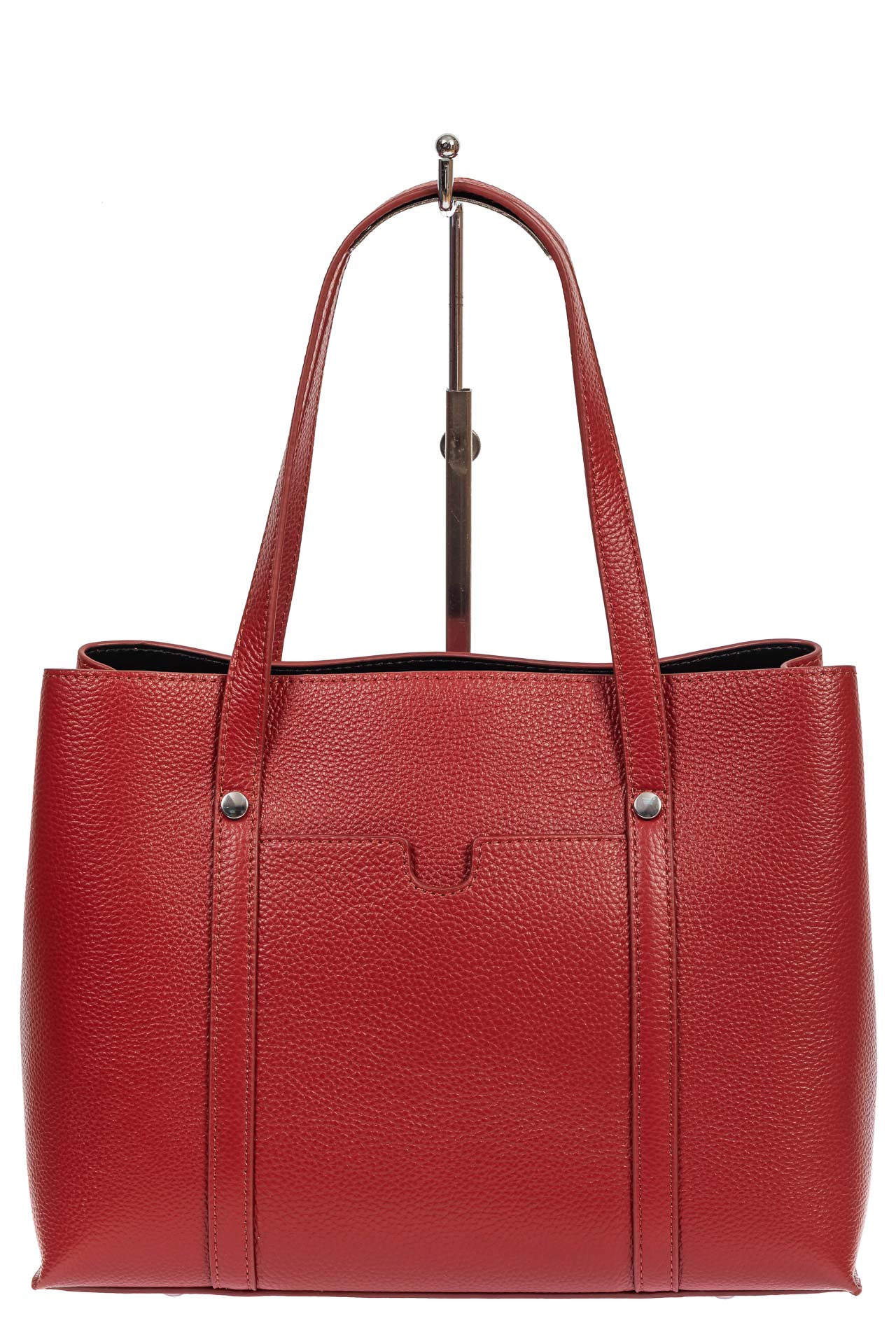 На фото 2 - Женская сумка-тоут из фактурной натуральной кожи, бордовый цвет
