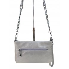 На фото 2 - Женская сумка из искусственной кожи цвет серебро