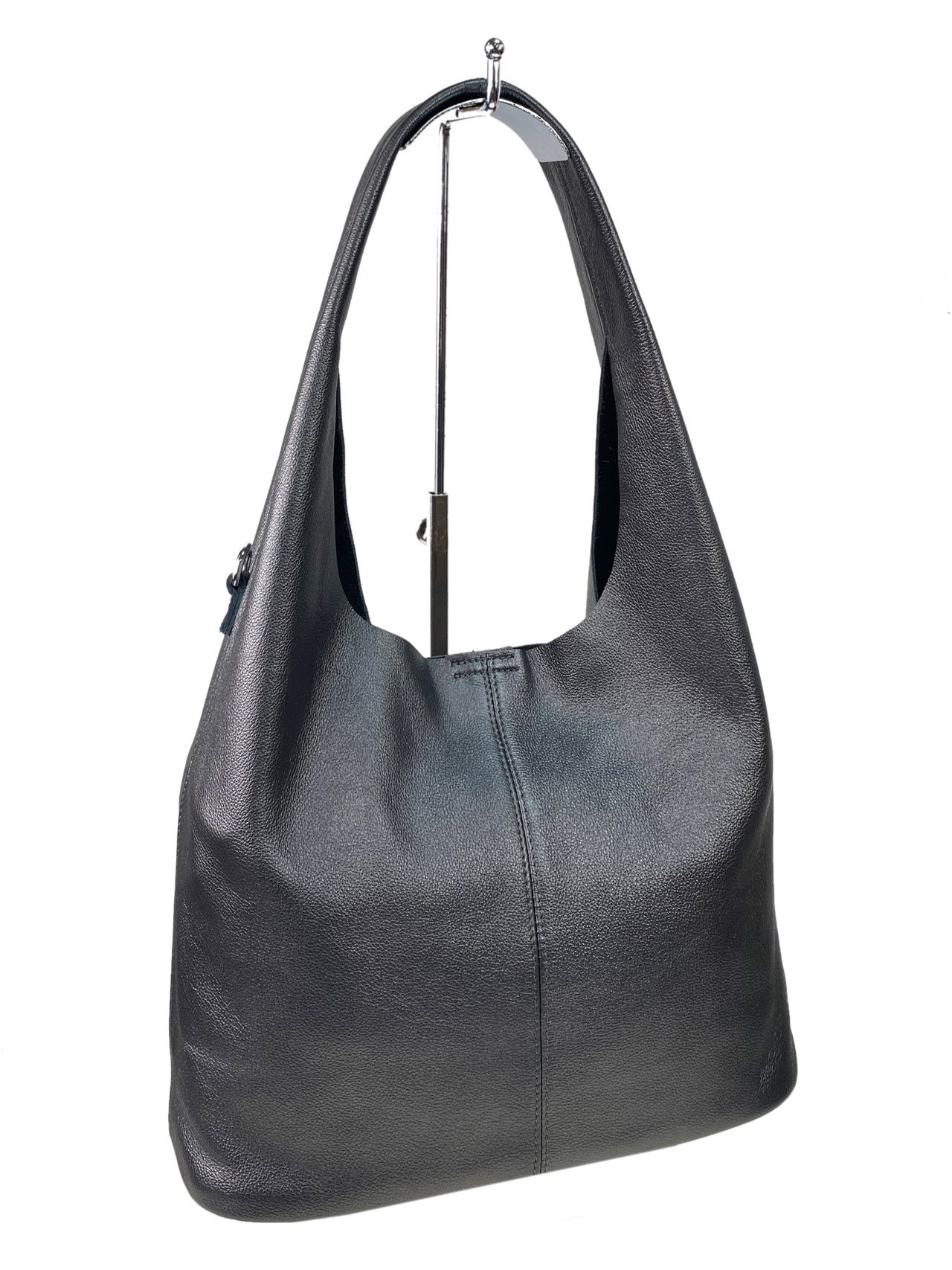 На фото 3 - Женская сумка  из натуральной кожи, цвет  серый металлик