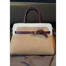 На фото 3 - Кожаная женская сумка-портфель, цвет коричневый с молочным 