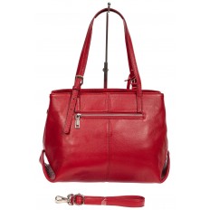 На фото 3 - Женская сумка тоут из натуральной кожи с декоративной подвеской, красная