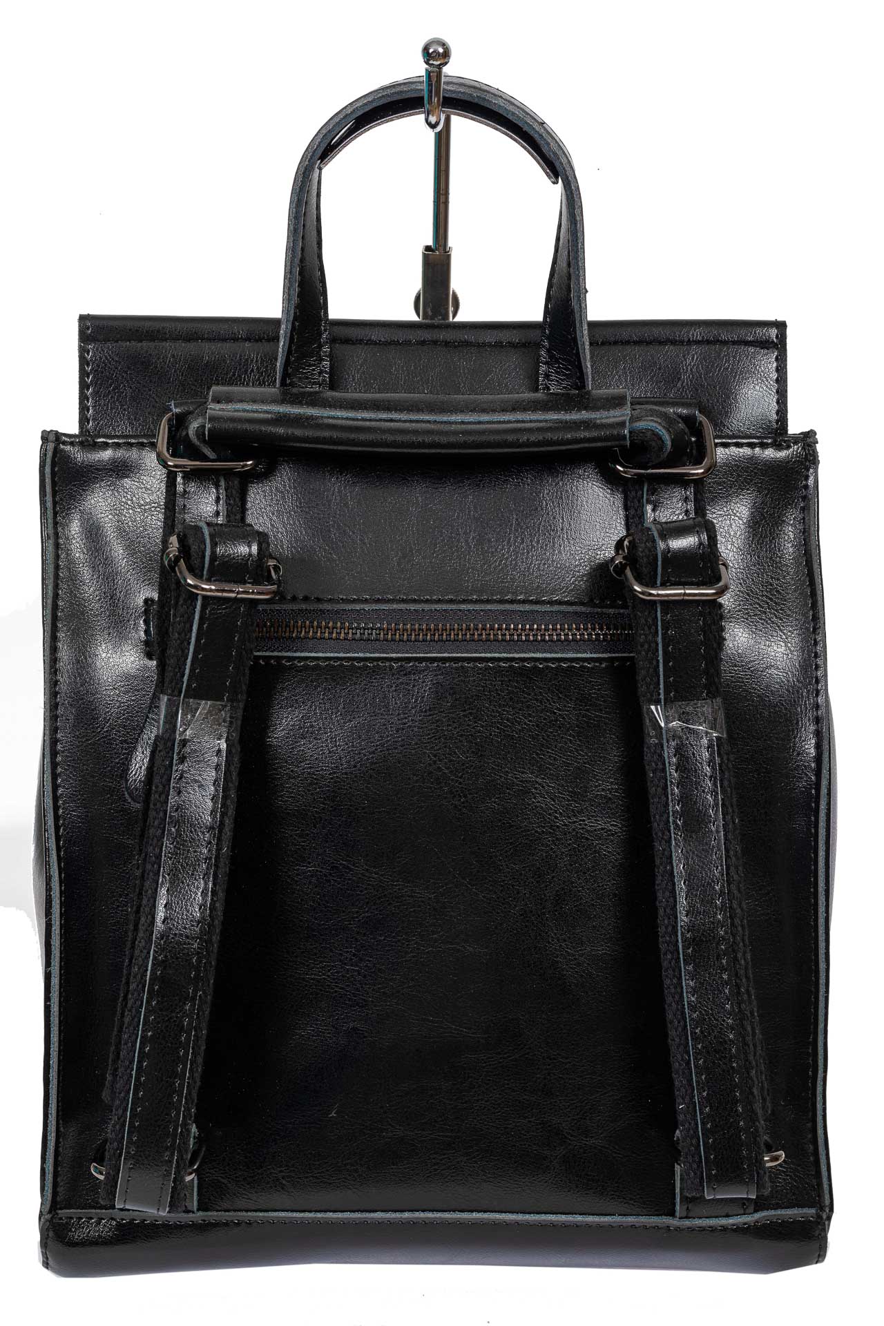 На фото 3 - Женская сумка-рюкзак из натуральной кожи, цвет чёрный