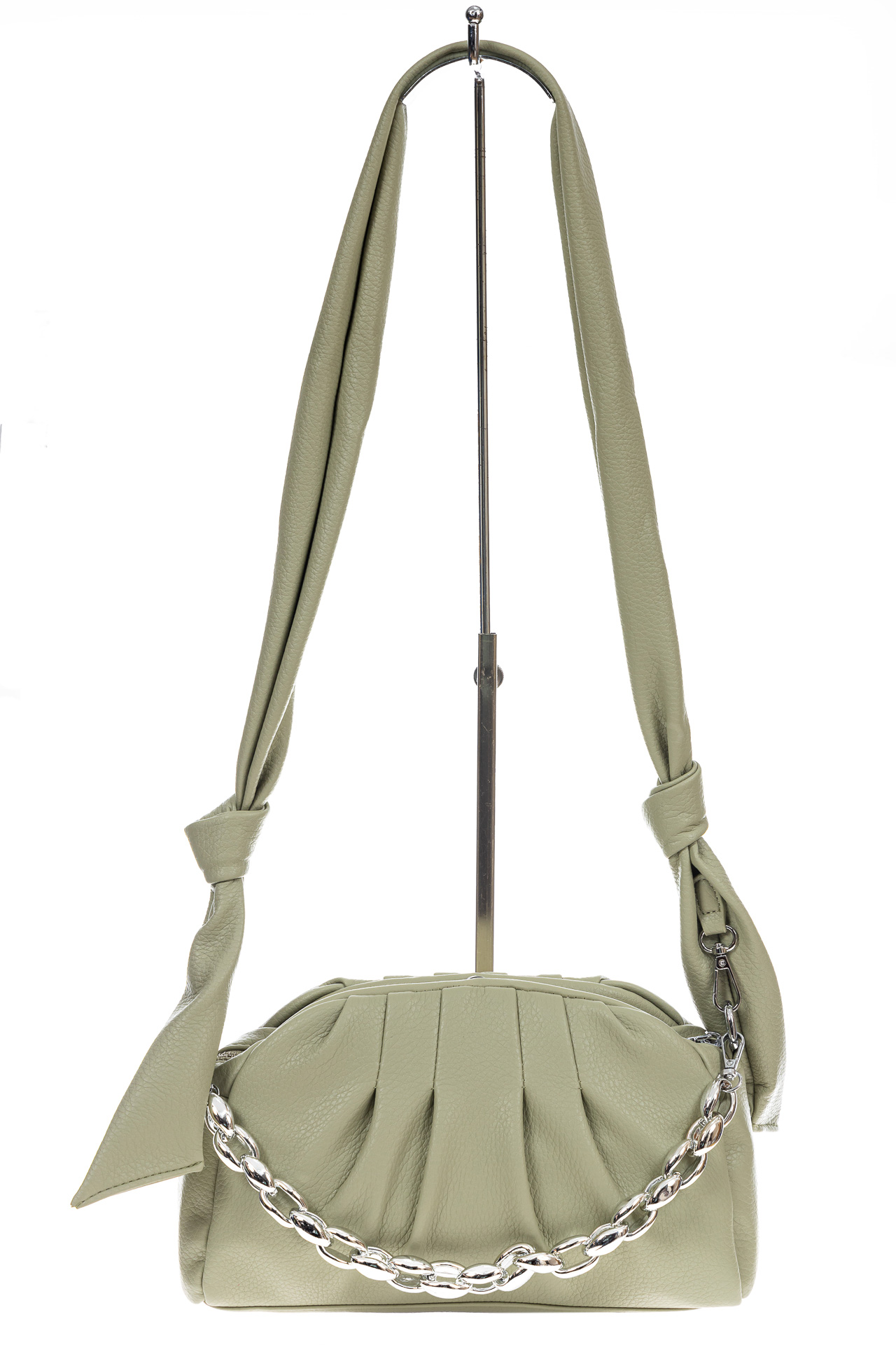 На фото 2 - Мягкая женская сумка из искусственной кожи, цвет  оливковый