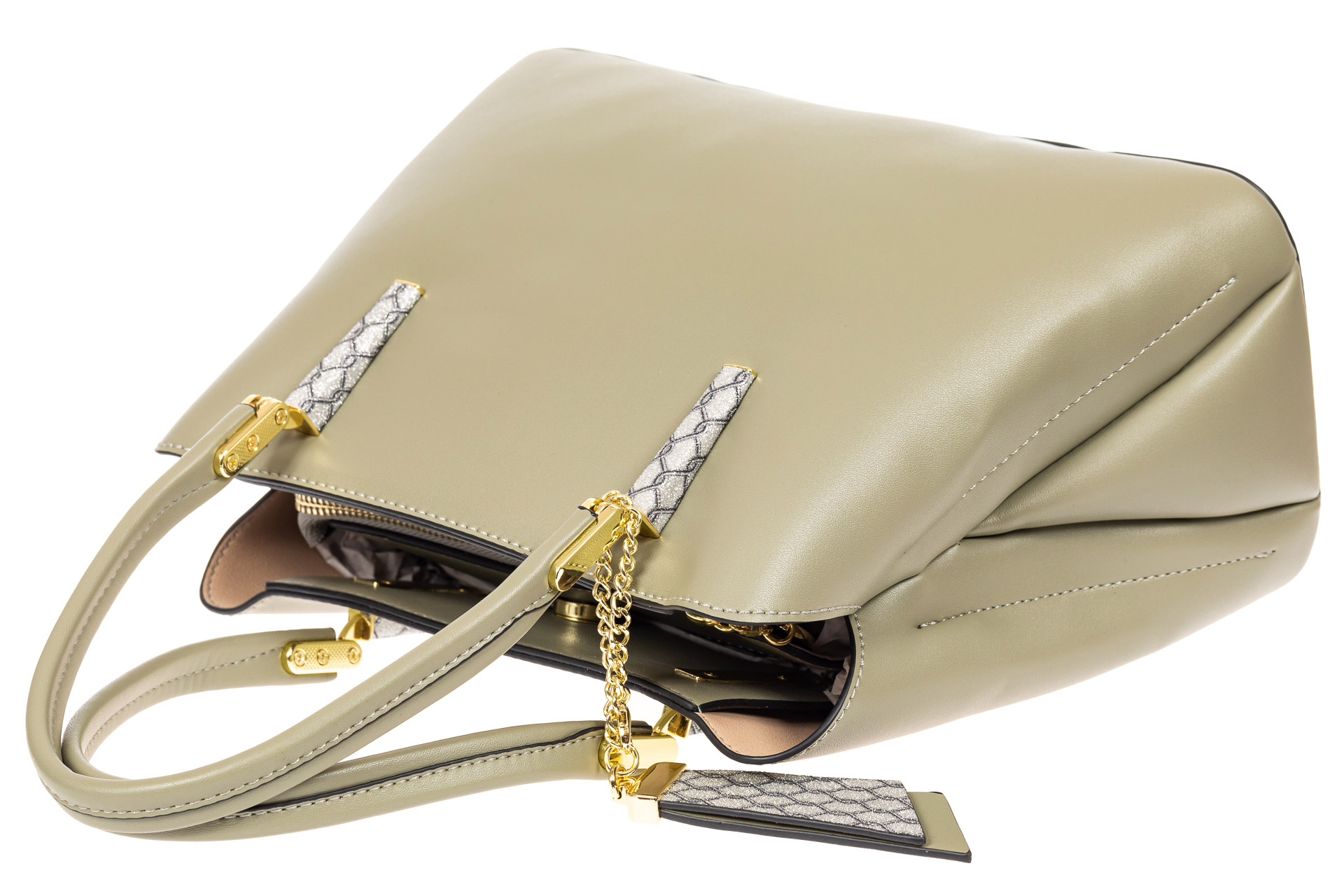 На фото 4 - Женская сумка-трапеция из кожзама с подвеской, цвет светло-зеленый