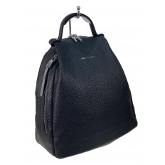 На фото 2 - Женский рюкзак   из искусственной кожи, цвет черный