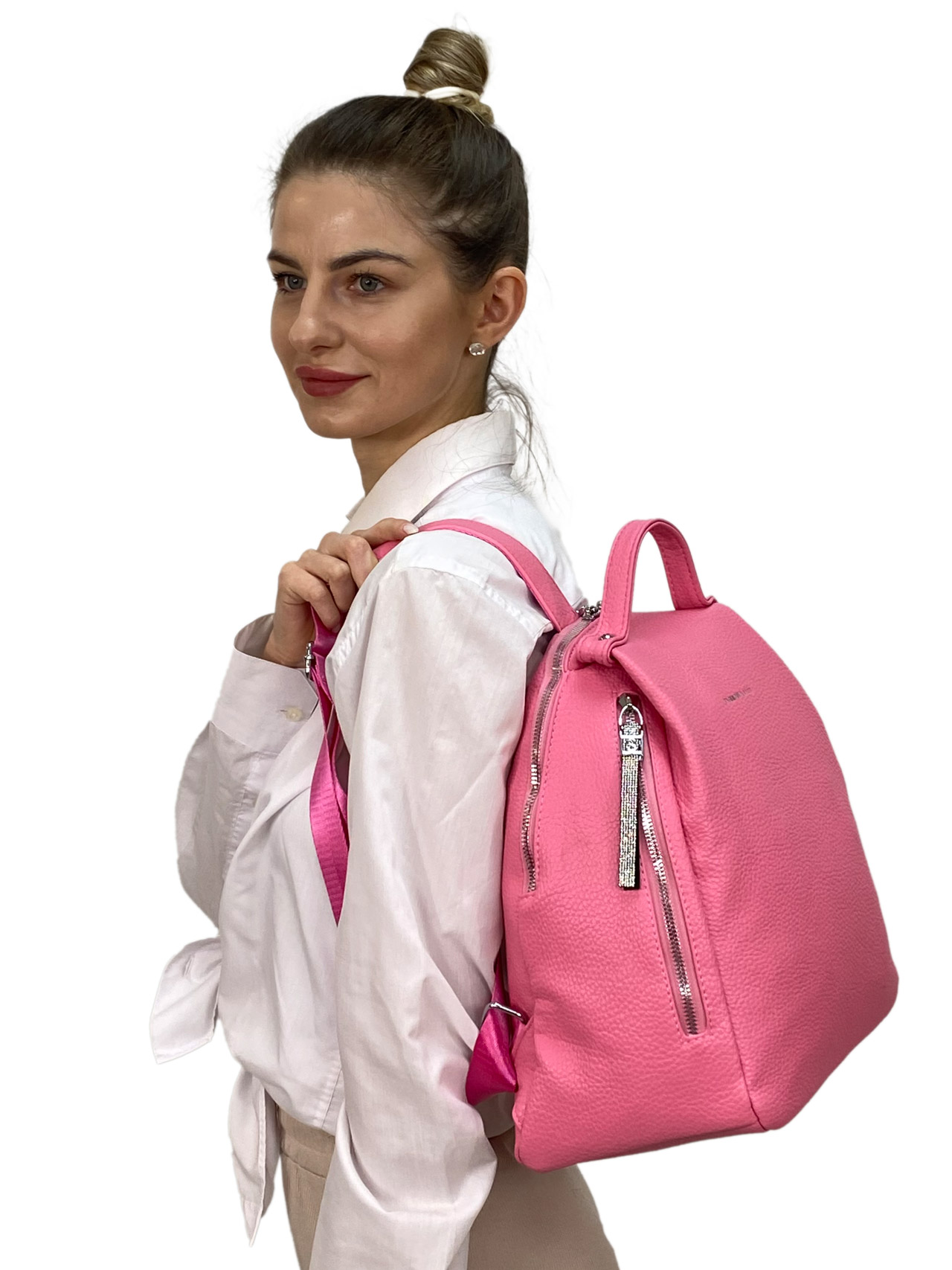 На фото 1 - Женский рюкзак   из искусственной кожи, цвет розовый
