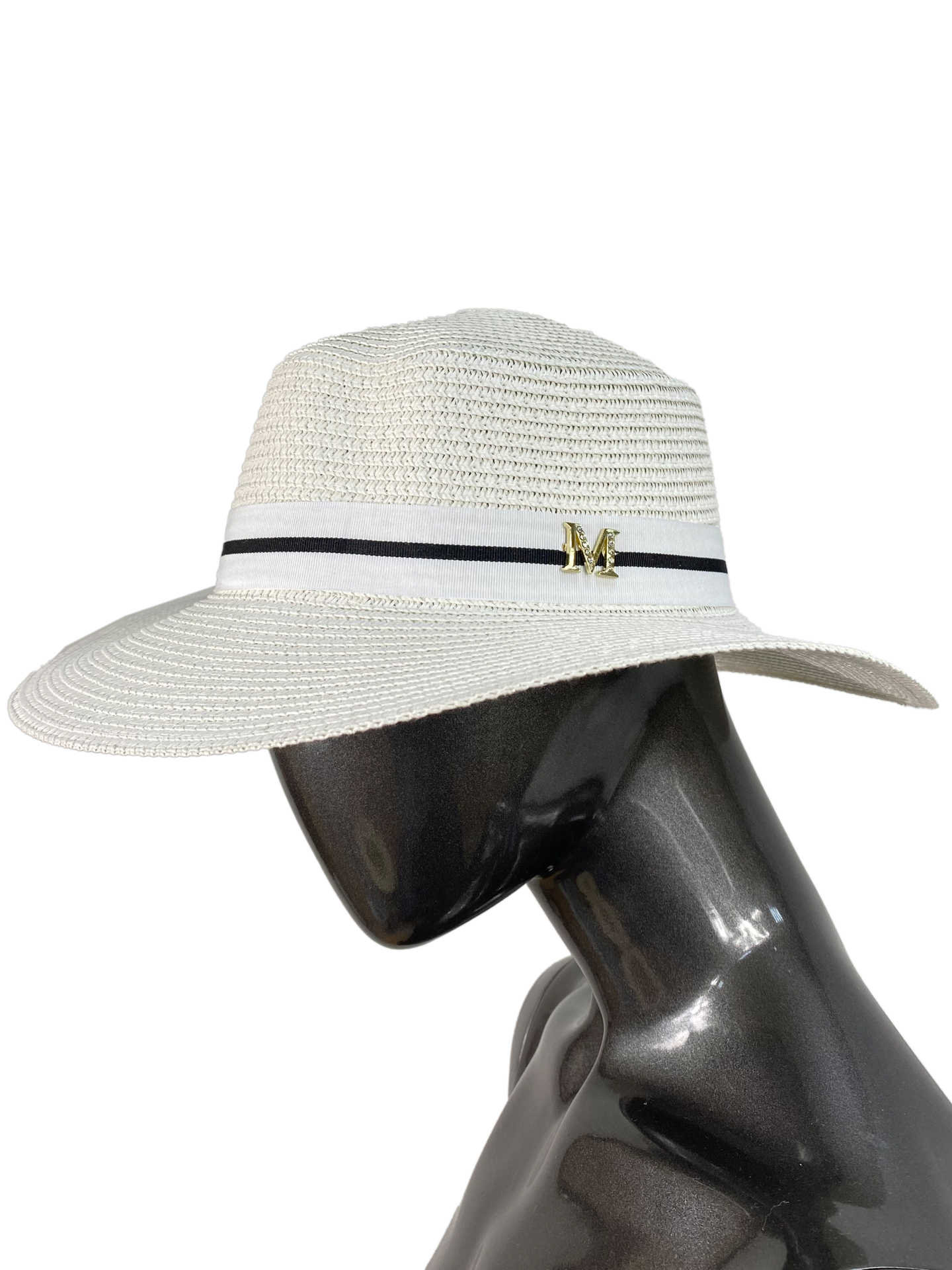 На фото 1 - Летняя женская соломенная шляпа, цвет белый
