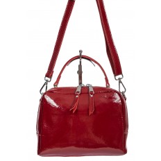 На фото 2 - Лаковая женская сумочка из натуральной кожи, цвет бордовый