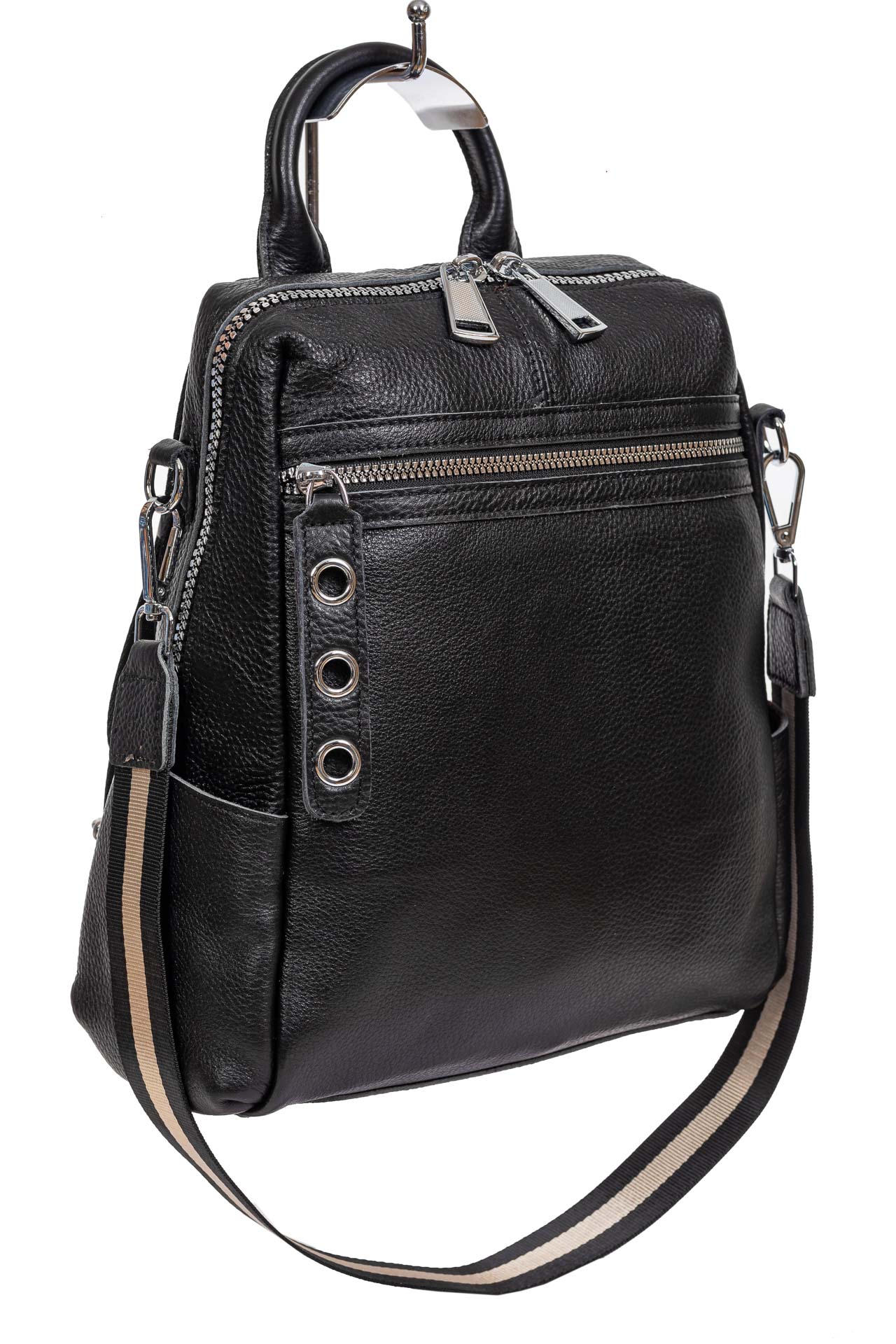 На фото 1 - Молодёжная сумка-рюкзак из фактурной натуральной кожи, цвет чёрный
