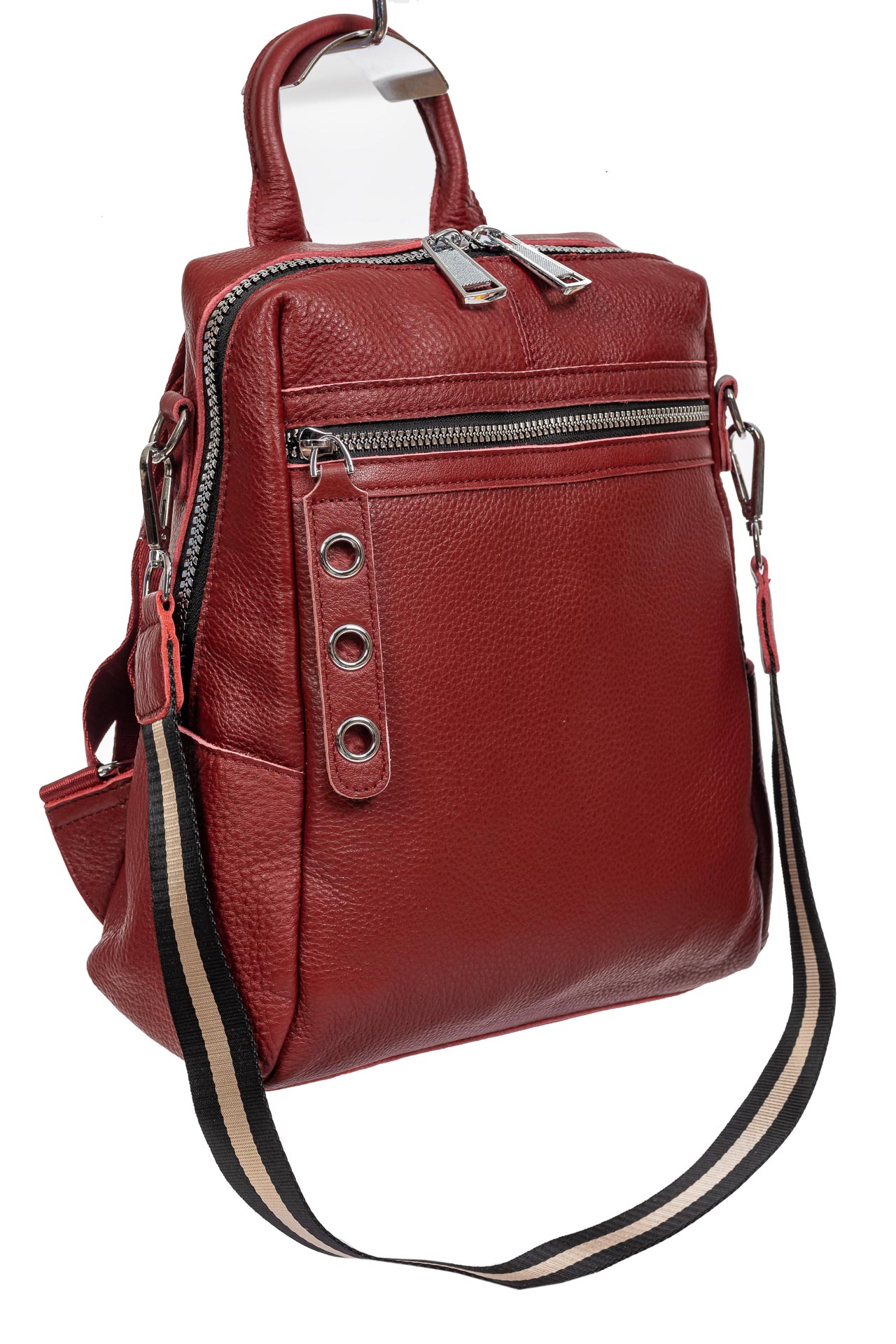 На фото 1 - Молодёжная сумка-рюкзак из фактурной натуральной кожи, цвет бордовый