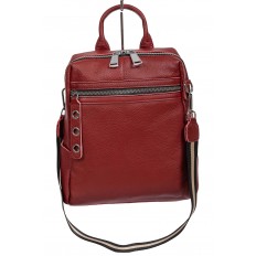 На фото 2 - Молодёжная сумка-рюкзак из фактурной натуральной кожи, цвет бордовый