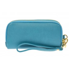 На фото 1 - Женский кошелек-клатч из искусственной кожи, цвет голубой