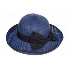 На фото 3 - Соломенная летняя шляпка синего цвета