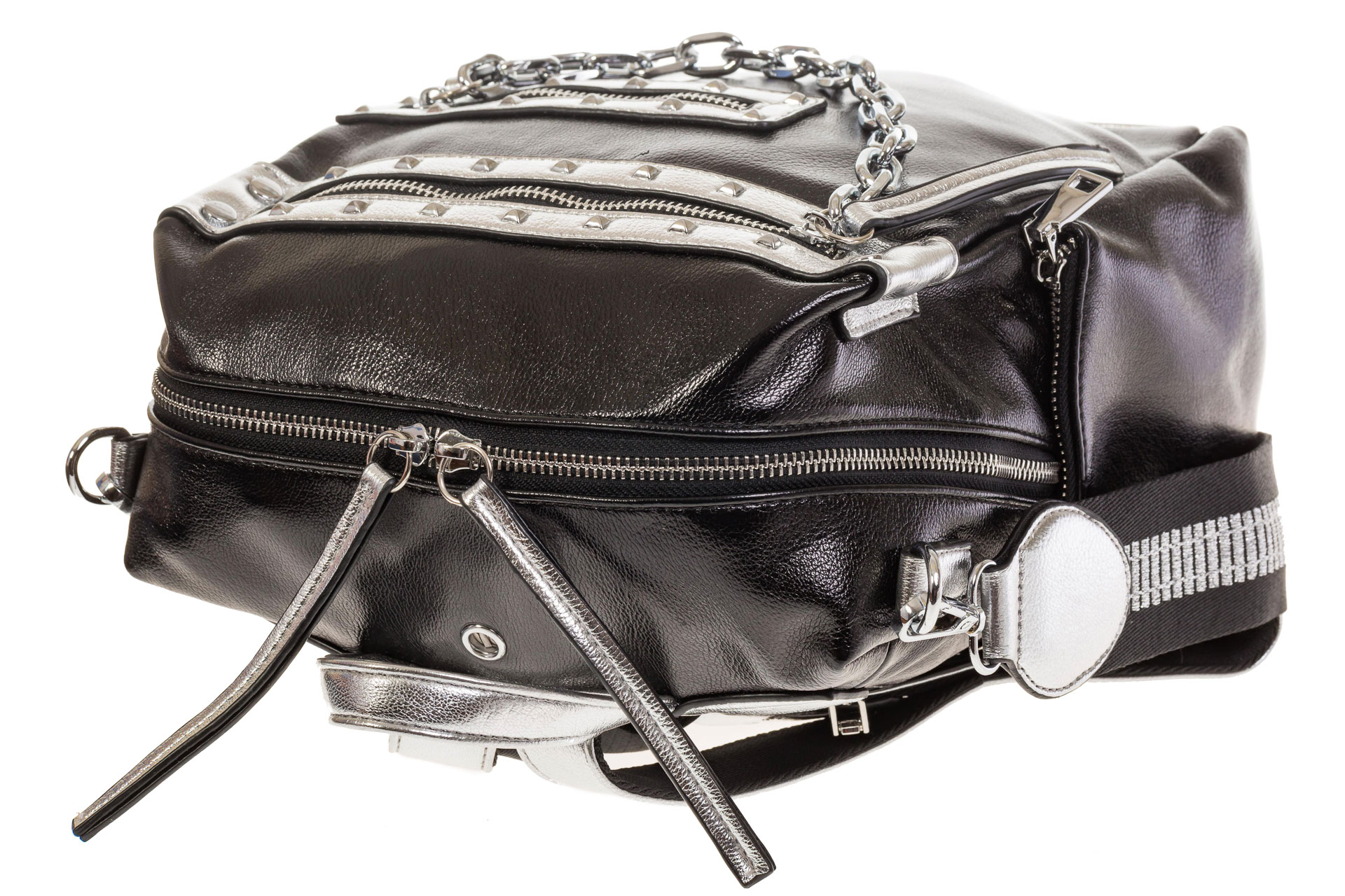 На фото 4 - Рюкзак в стиле рок-н-рол из искусственной кожи, цвет черный с серебром