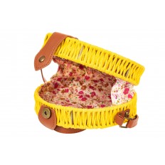 На фото 4 - Круглая сумка-коробочка из ротанга, цвет желтый