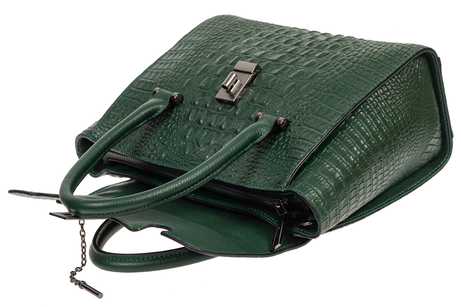 На фото 4 - Женская кожаная сумка с фактурой крокодила и подвеской, цвет зелёный