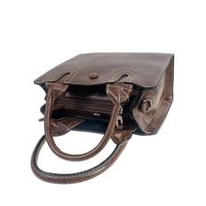 На фото 2 - Женская сумка из искусственной кожи, цвет шоколад На фото 2 - Женская сумка из искусственной кожи, цвет шоколад