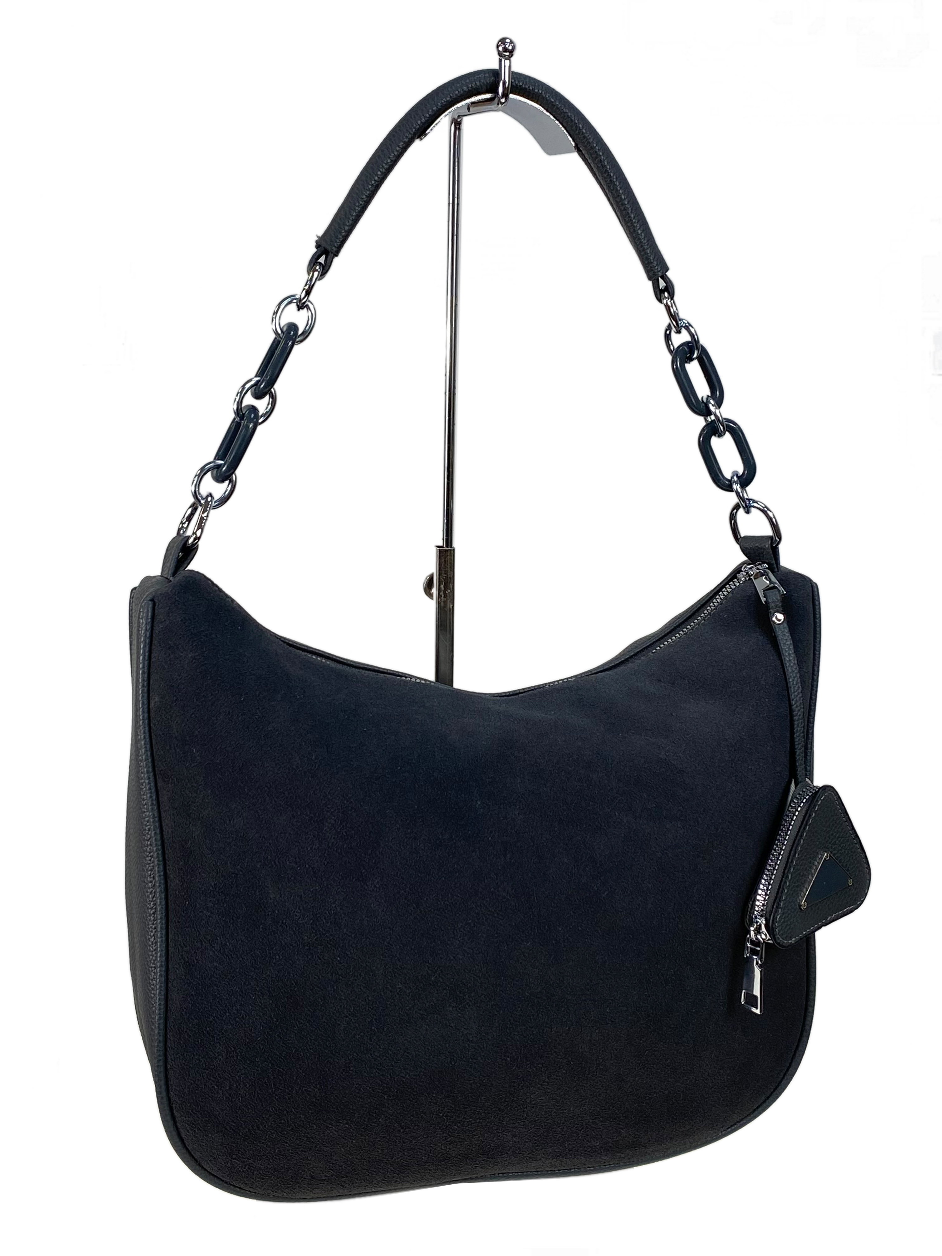 На фото 1 - Женская сумка  из натуральной замши и  искусственной кожи, цвет серый