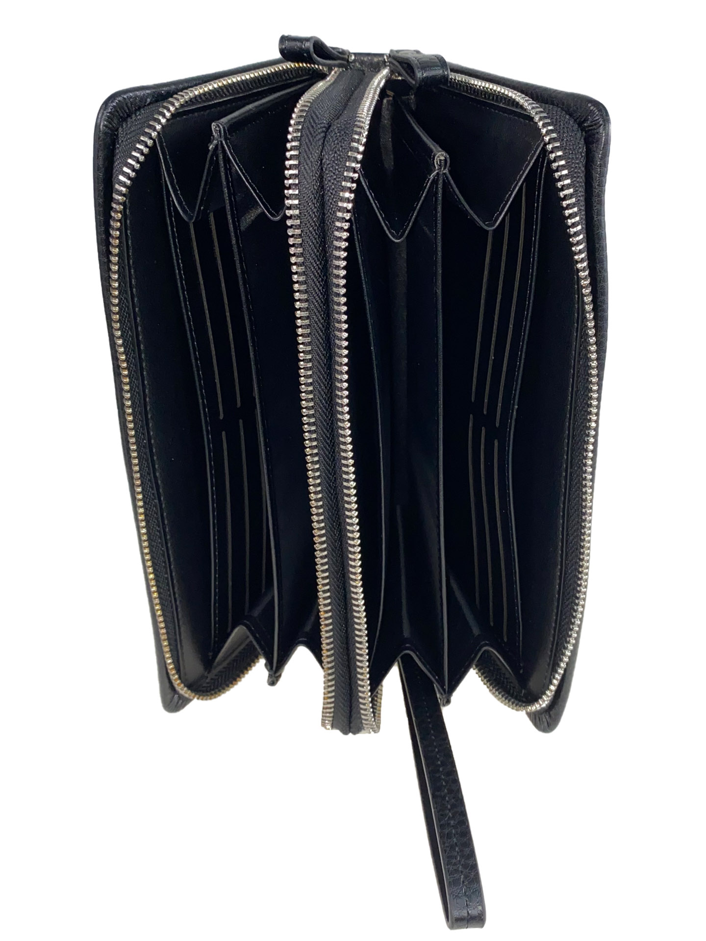 На фото 2 - Кошелёк-клатч из фактурной искусственной кожи, цвет чёрный