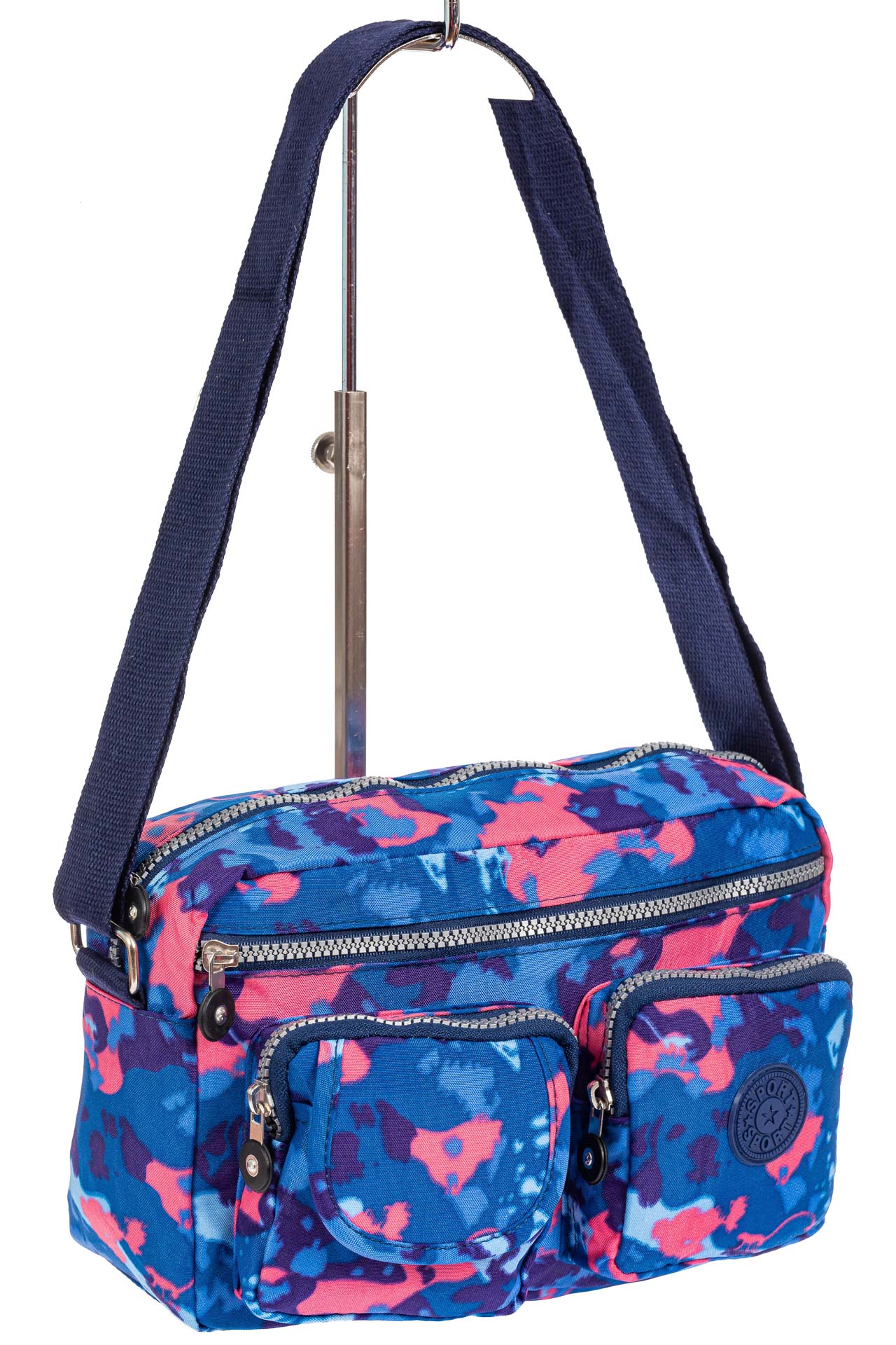 На фото 1 - Женская тканевая сумка кросс-боди с пятнистым принтом, мультицвет