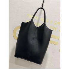 На фото 2 -  Кожаная сумка шоппер, цвет черный