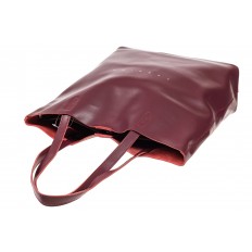 На фото 4 - Кожаная сумка шоппер, цвет бордовый