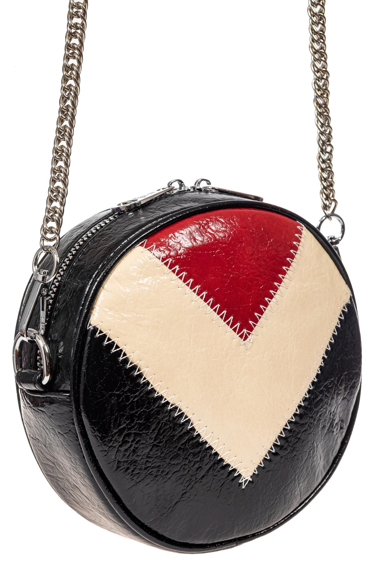 На фото 1 - Женская круглая сумка из экокожи, цвет черный с красным