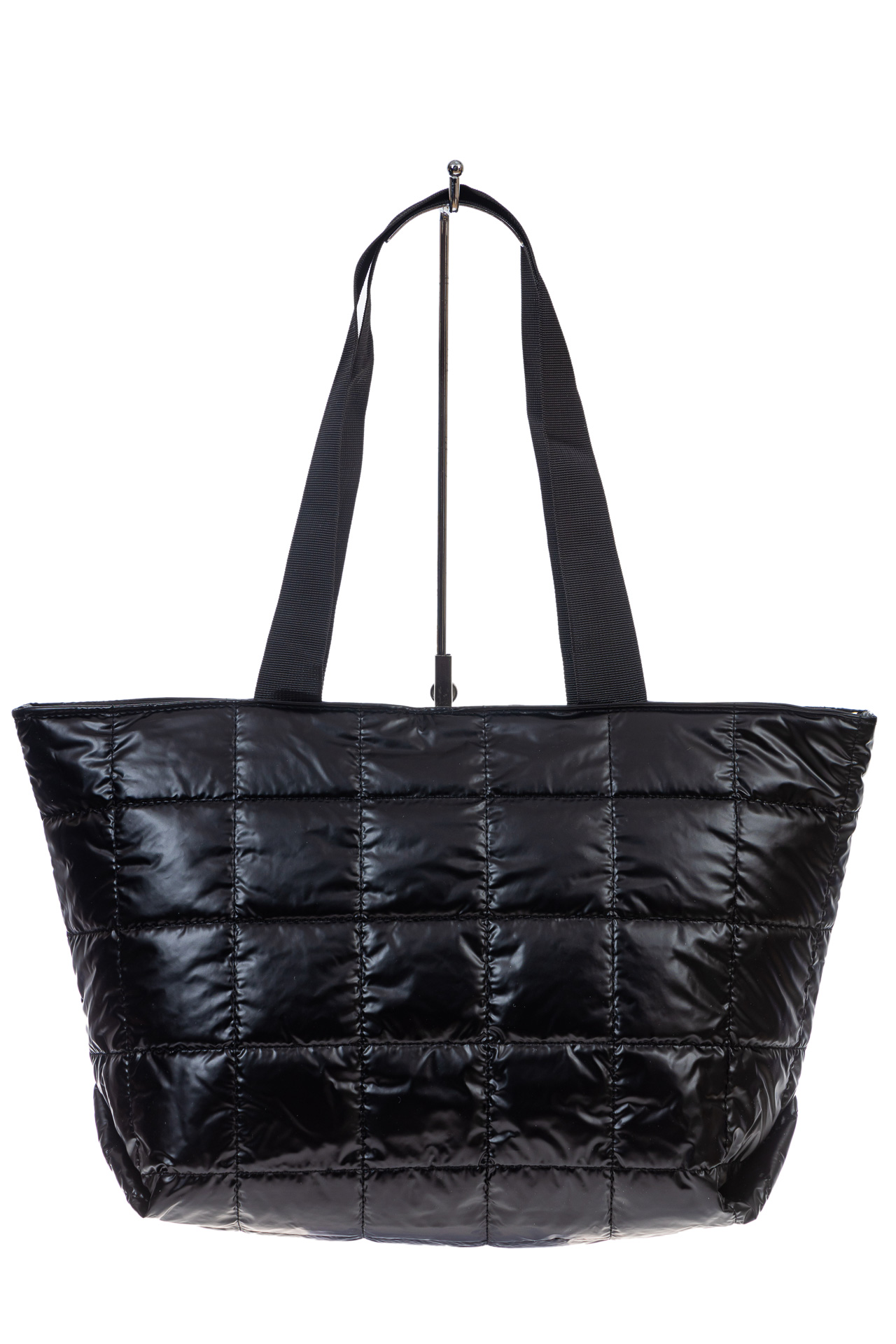 На фото 2 - Женская сумка-шоппер из водооталкивающей ткани, цвет черный
