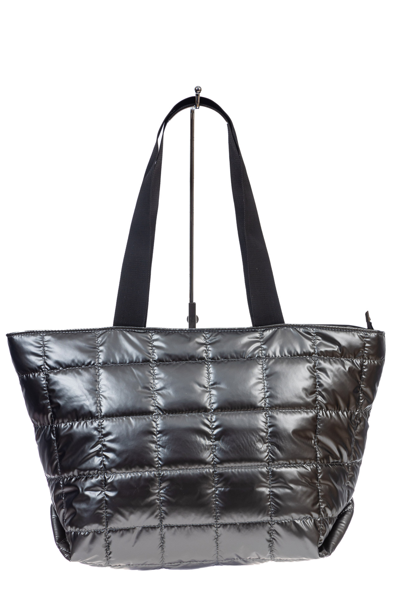 На фото 2 - Женская сумка-шоппер из водооталкивающей ткани, цвет серый металлик