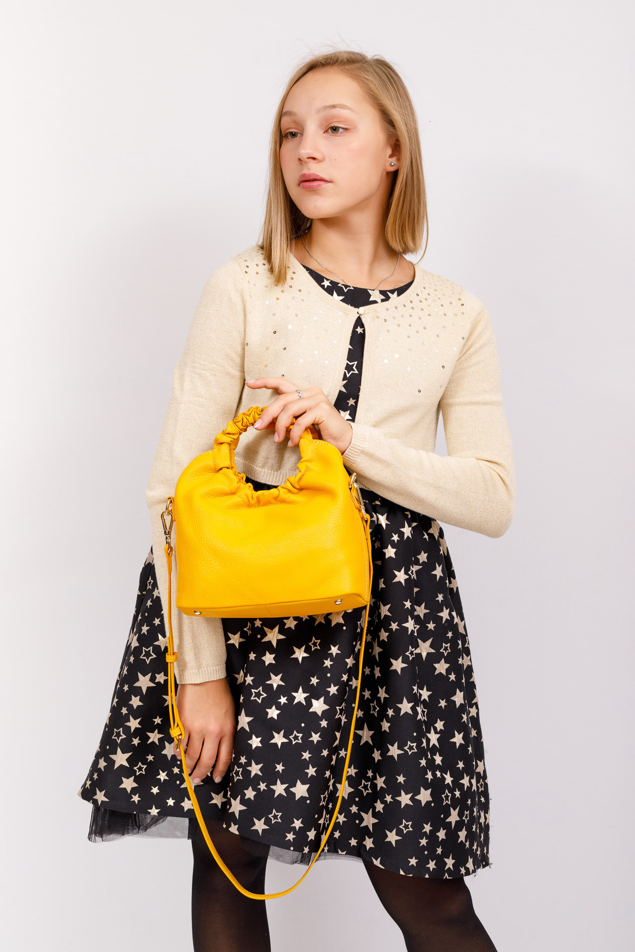 На фото 5 - Сумка женская ring-bag из натуральной кожи, цвет желтый