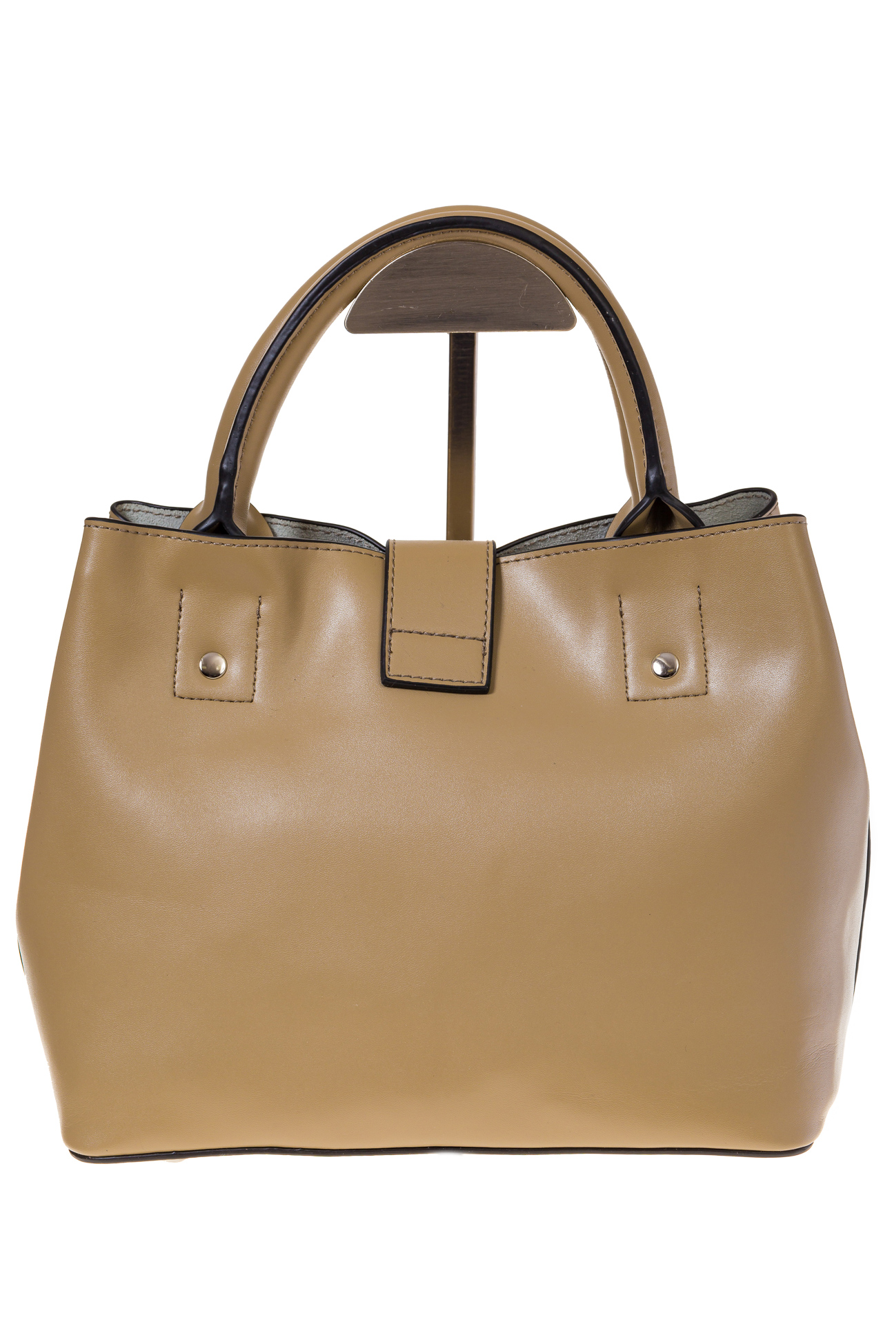 На фото 3 - Женская сумка из натуральной кожи